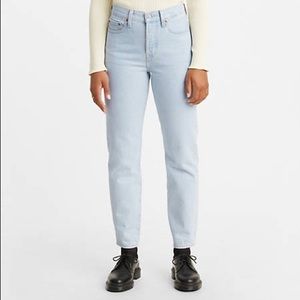 NWOT Levi’s Wedgie Icon Fit in Signal Lost